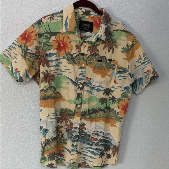 O'Neill Other - O'Neill TRVLRSERIES Standard Fit Size Medium Tropical Print Men's Shirt